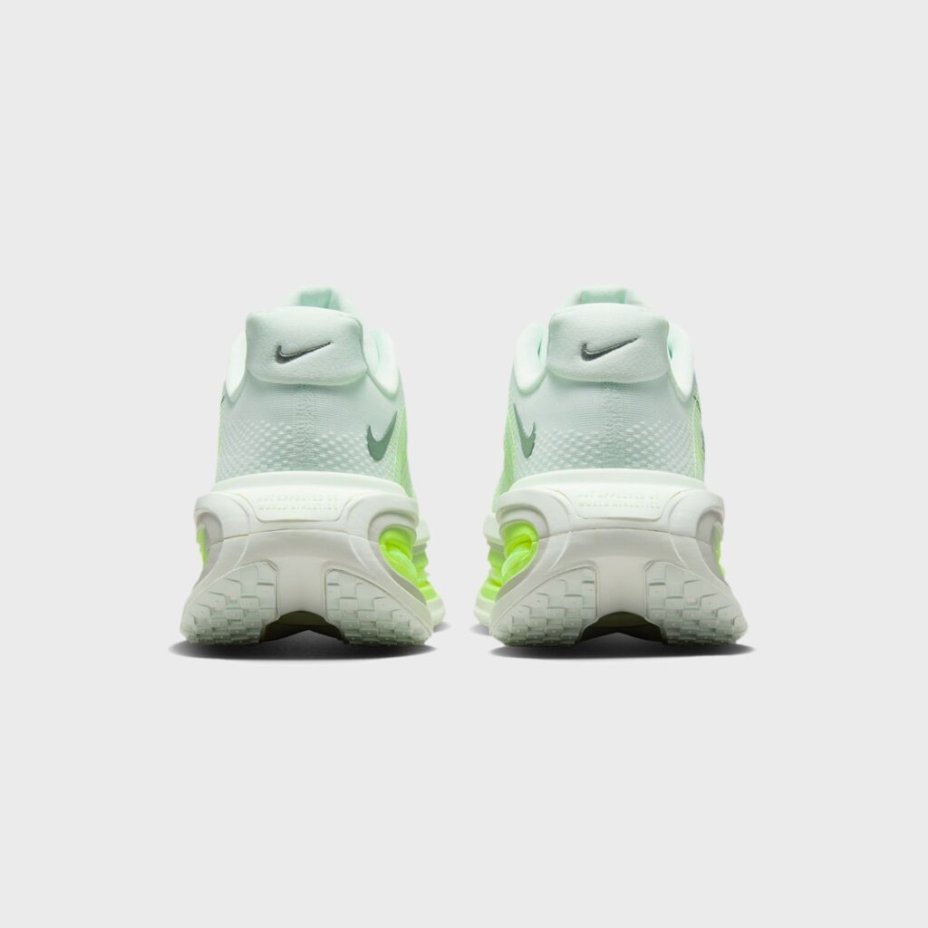 Кроссовки Nike Vomero Premium - Barely Green / Barely Volt / Volt / Clay Green