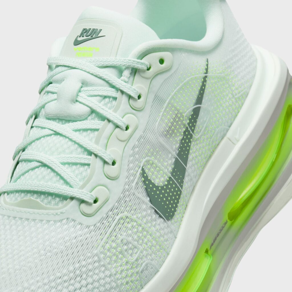 Кроссовки Nike Vomero Premium - Barely Green / Barely Volt / Volt / Clay Green