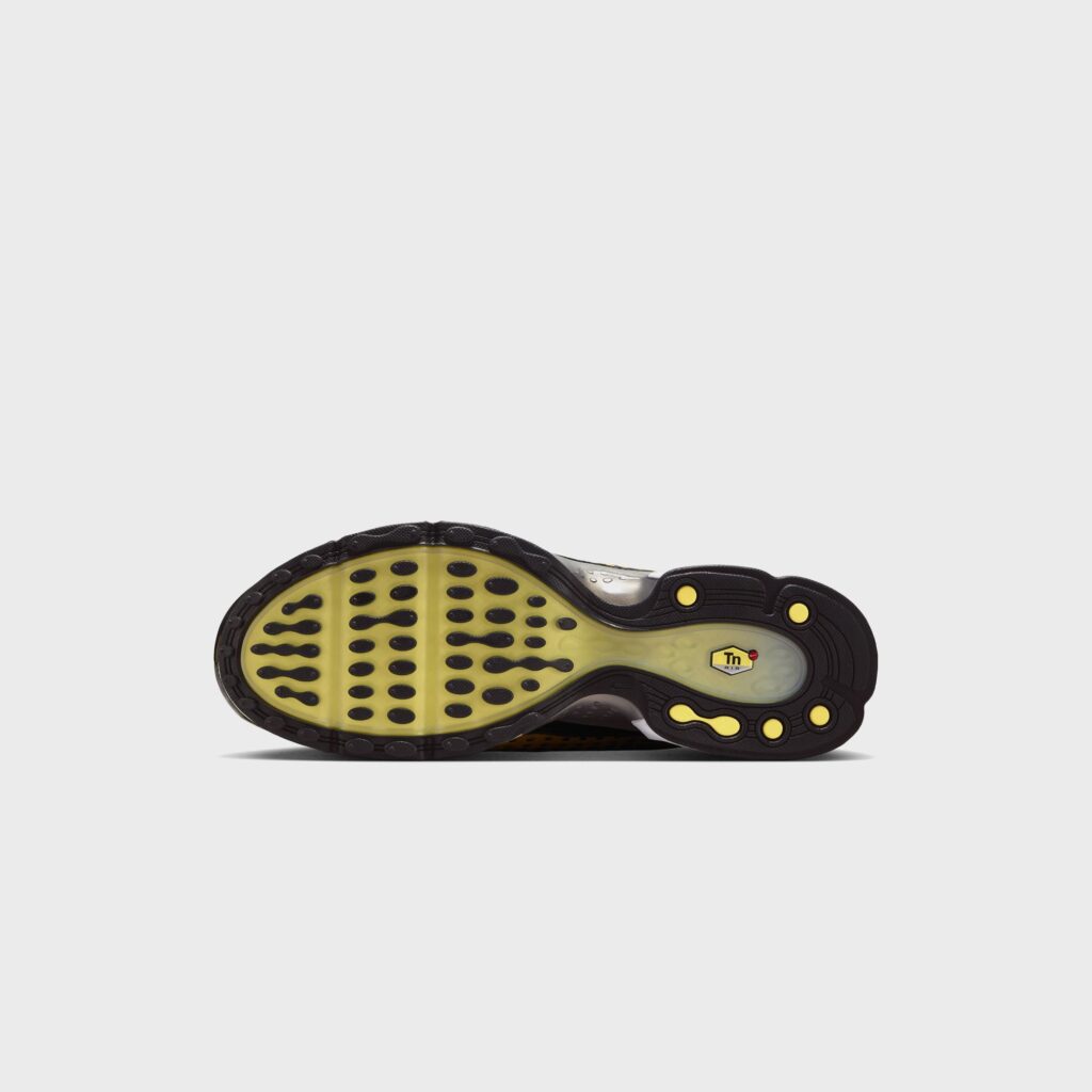 Кроссовки Nike Air Max Plus VII - Varsity Maize / White / Black