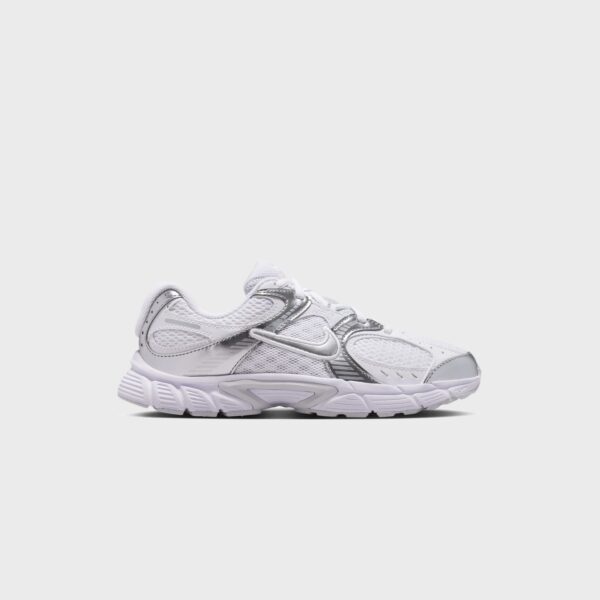 Кроссовки Nike GS V5 Rnr - White / Metallic Silver / Pure Platinum