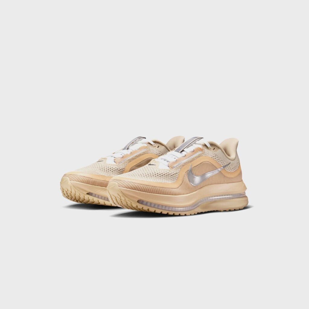 Кроссовки Nike Pegasus Premium SP - Mushroom / Metallic Silver / White