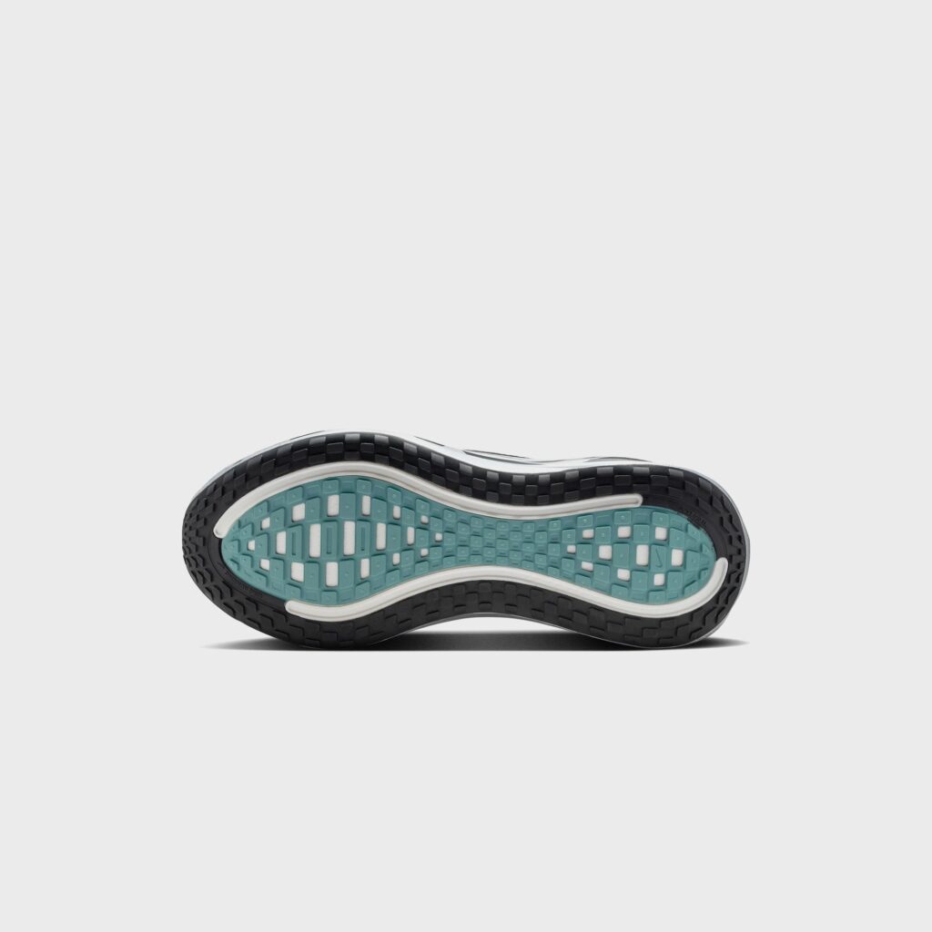 Кроссовки Nike Vomero Plus Anthracite - Reflect Silver / Cannon White