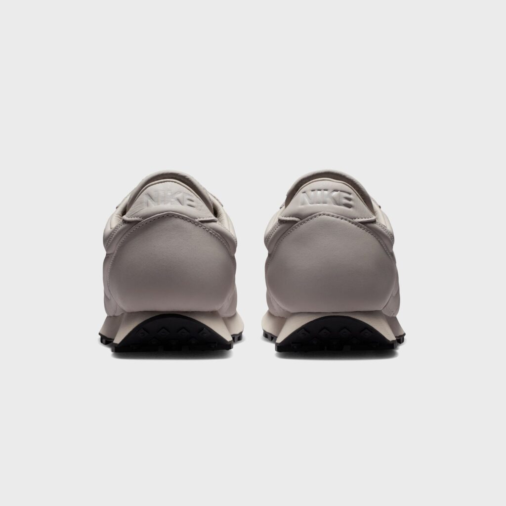 Кроссовки Nike Daybreak SP - Anthracite / Coconut Milk / Black