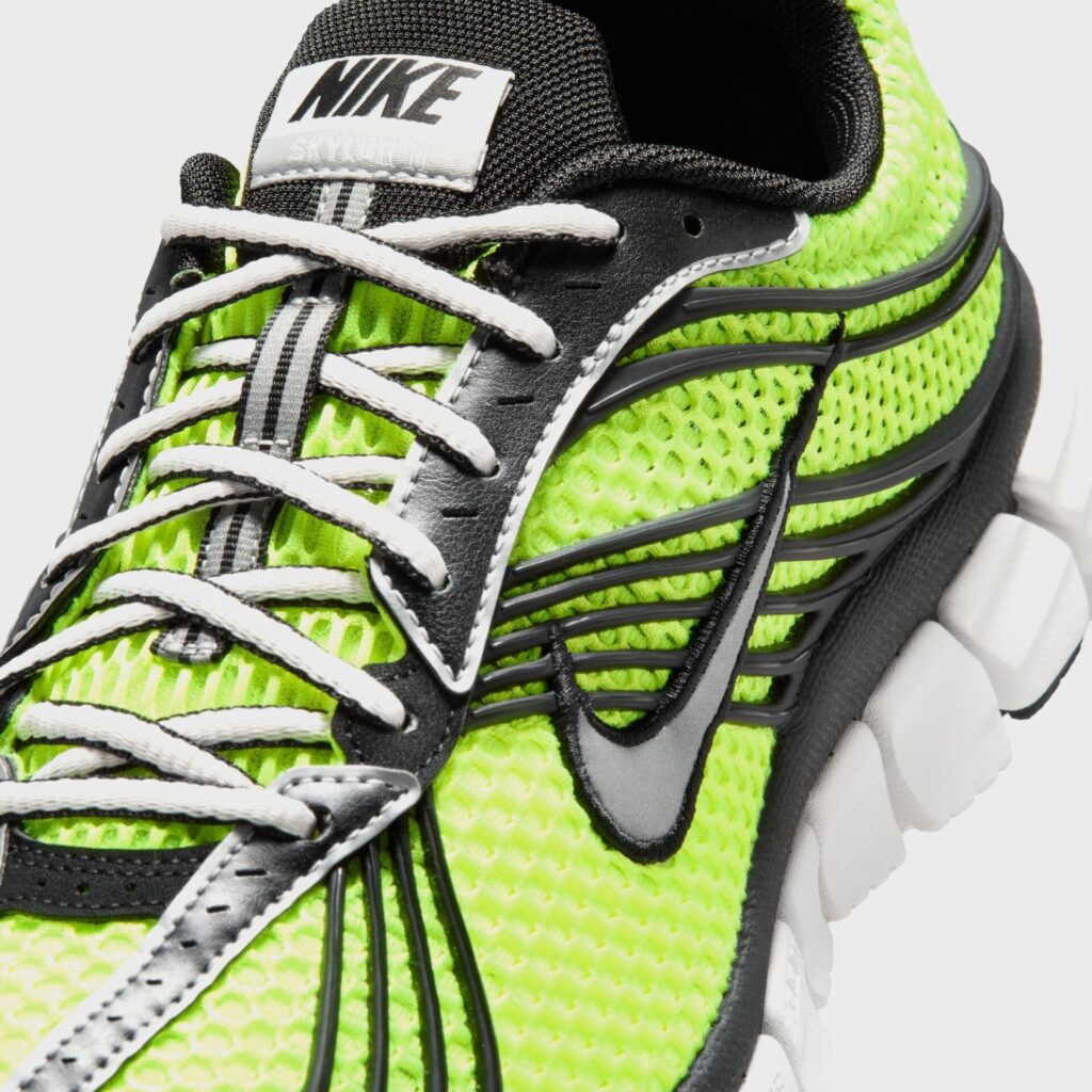 Кроссовки Nike Zoom Skylon 11 - Volt / Black / Light Smoke Grey / Metallic Silver