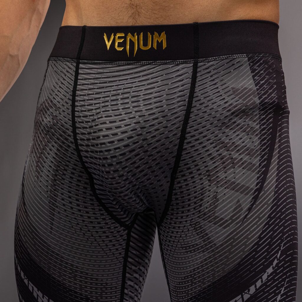 Шорты Venum Galactic 3.0 Vale Tudo - Black/Gold