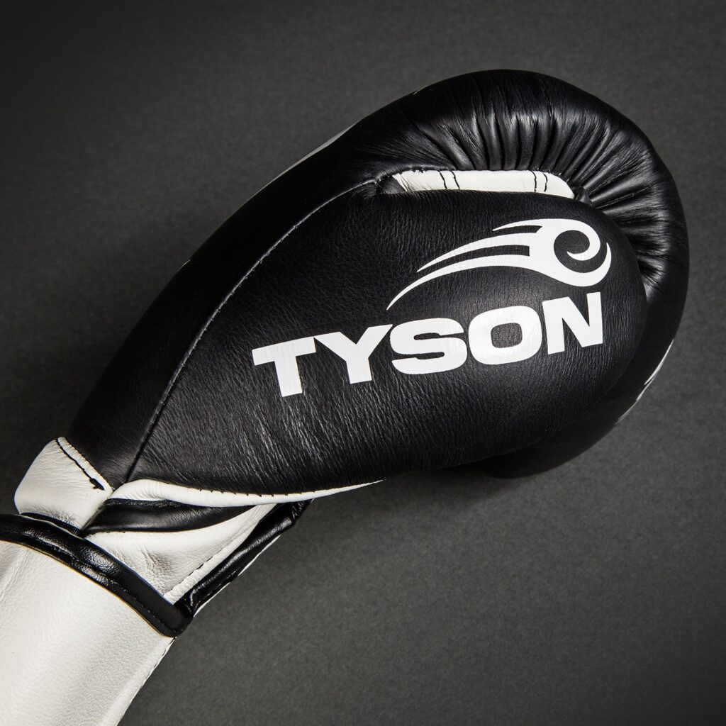 Перчатки Venum Giant 2.0 Mike Tyson Pro Boxing s - Deep Black/Optical White