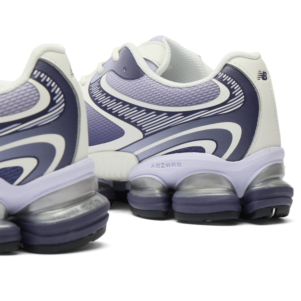 Кроссовки New Balance 2000