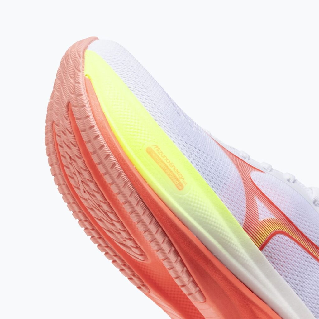 Женские кроссовки для бега Mizuno Wave Rider 30 white/flamingo coral/lime pulp