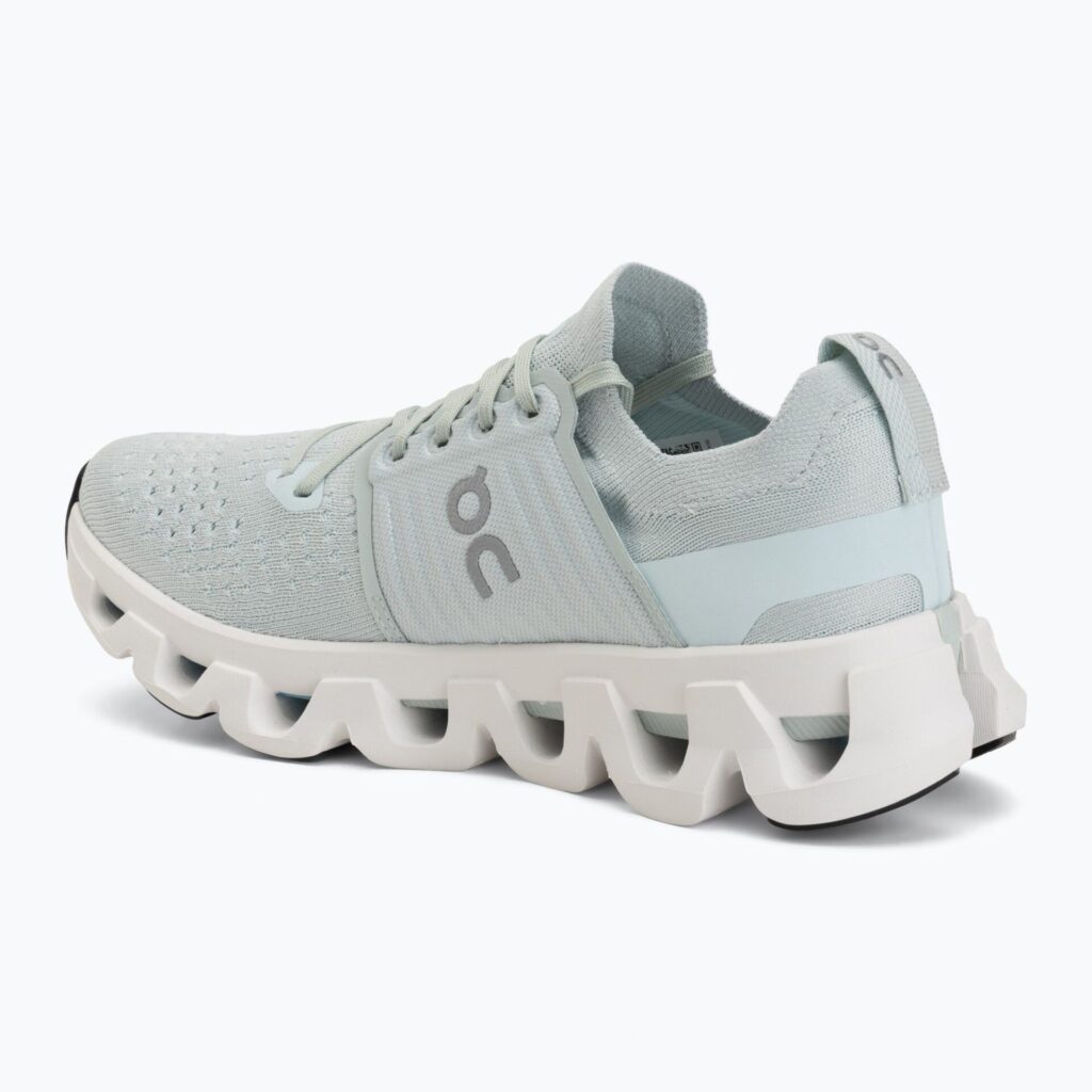 Женские кроссовки для бега On Cloudswift 4 surf/white