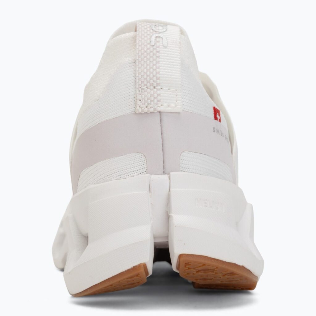 Женские кроссовки для бега On Cloudswift 4 white/lily