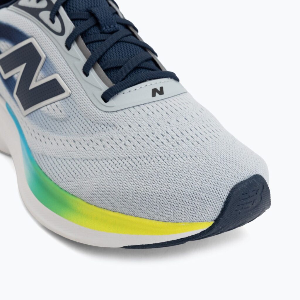 Кроссовки для бега New Balance Fresh Foam 680's V9 light zinc blue/altitude/alkaline green