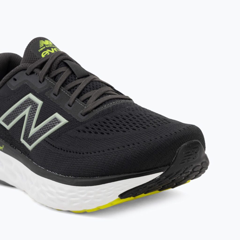 Кроссовки для бега New Balance Fresh Foam Evoz V4 grey