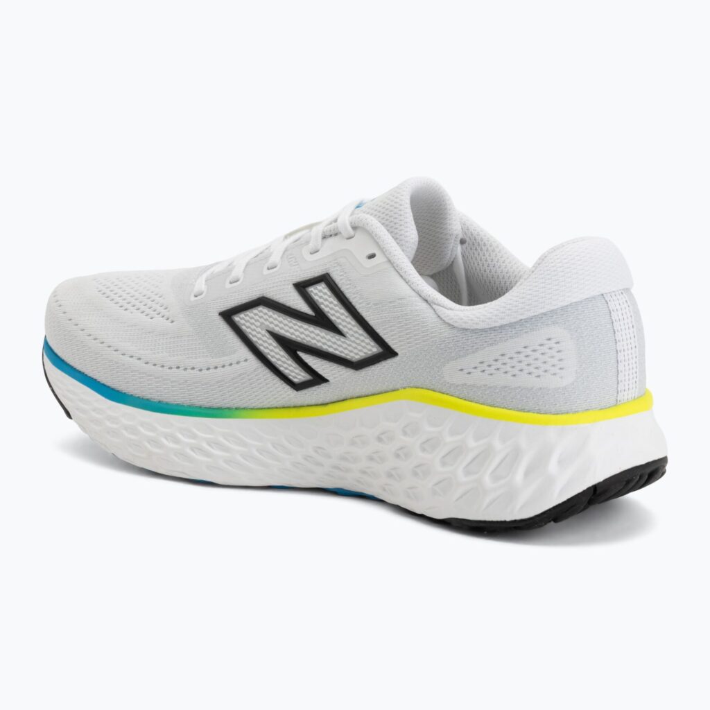 Кроссовки для бега New Balance Fresh Foam Evoz V4 white/black/altitude