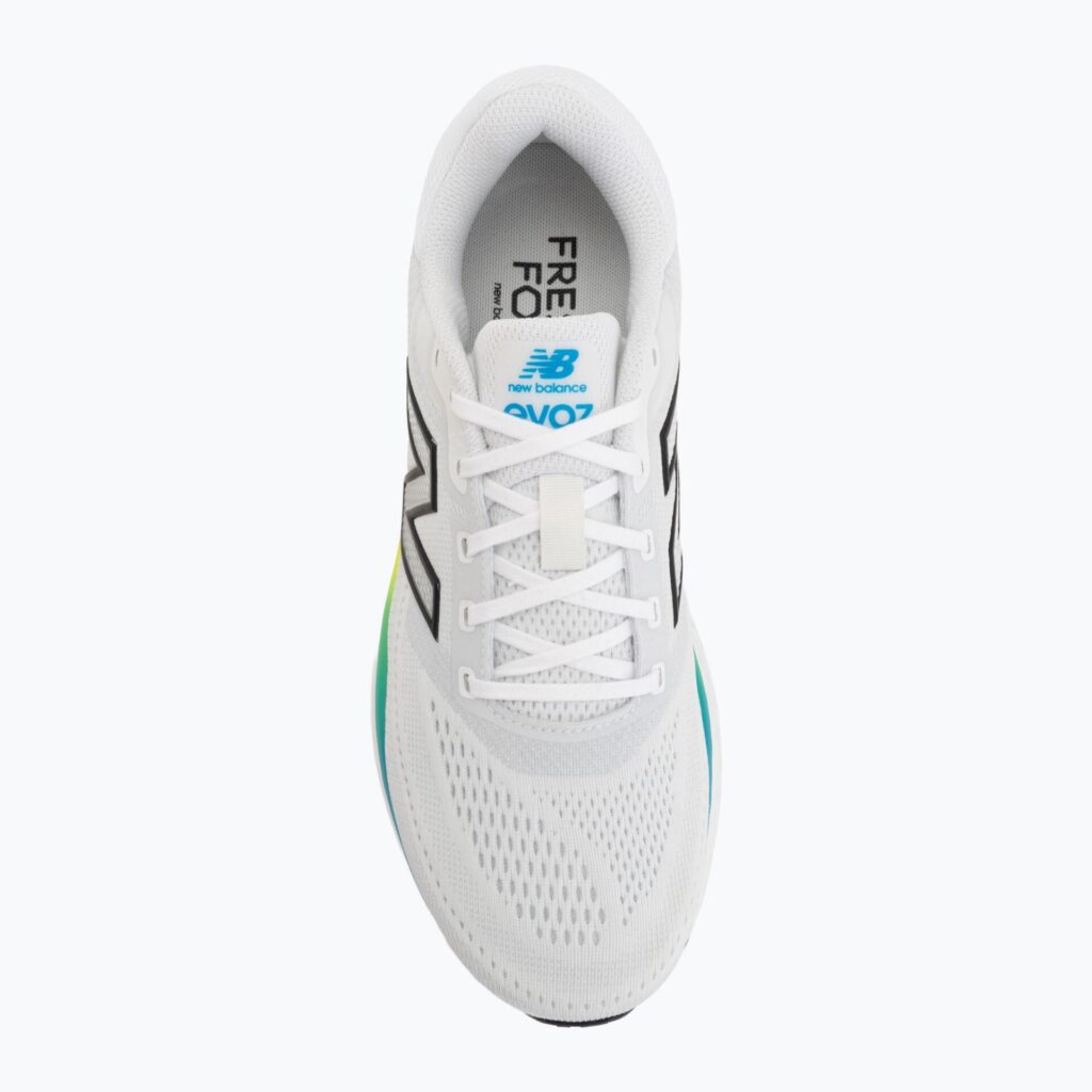Кроссовки для бега New Balance Fresh Foam Evoz V4 white/black/altitude