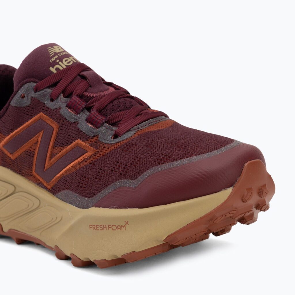 Кроссовки для бега New Balance Fresh Foam X Hierro V9 mulled wine/neo flame