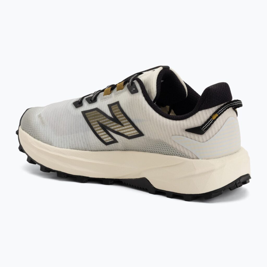 Кроссовки для бега New Balance Rebel Trail V1 angora/black