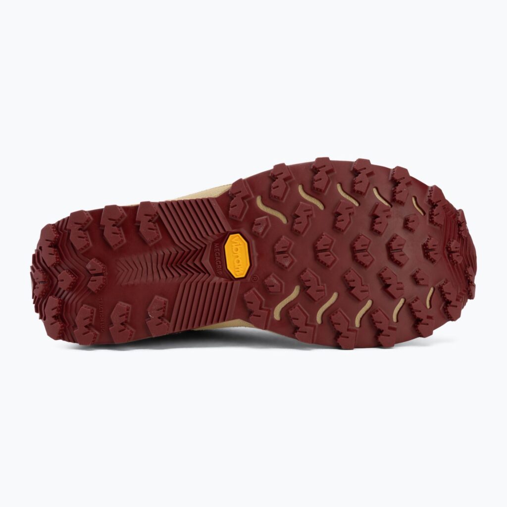 Кроссовки для бега New Balance Rebel Trail V1 maple/neo flame
