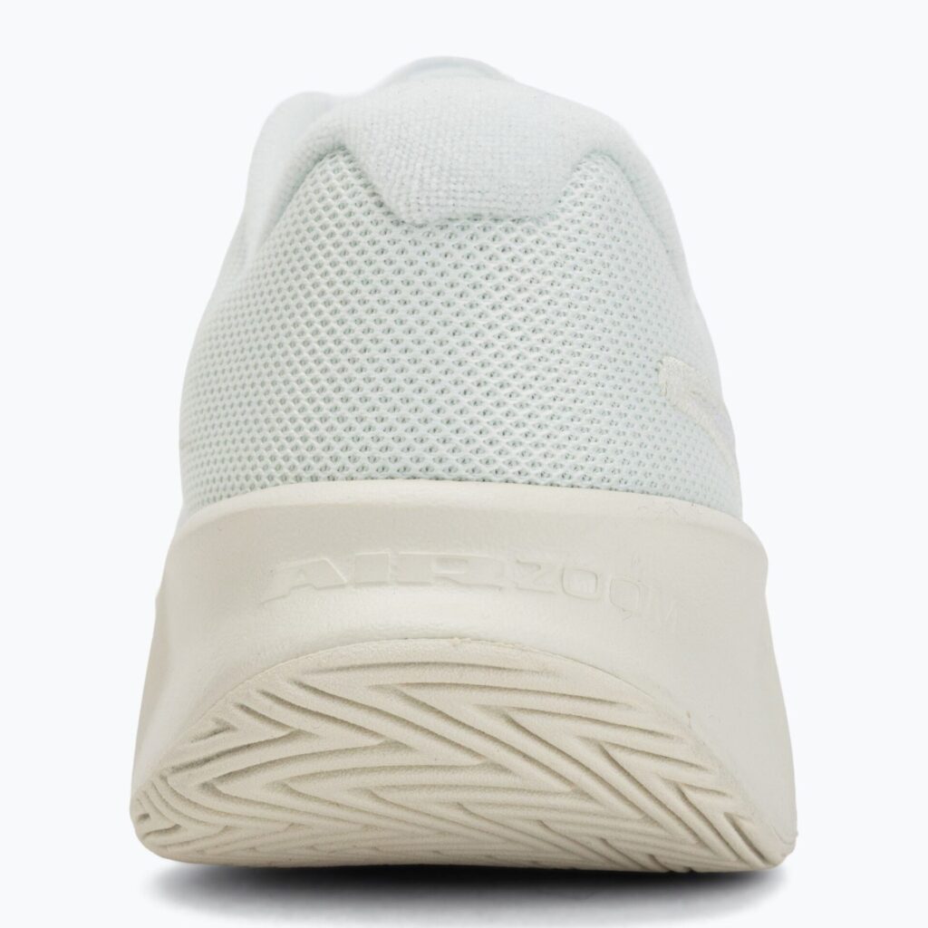 Женские теннисные кроссовки Nike GP Challenge Pro steam/barely green/sea glass/white