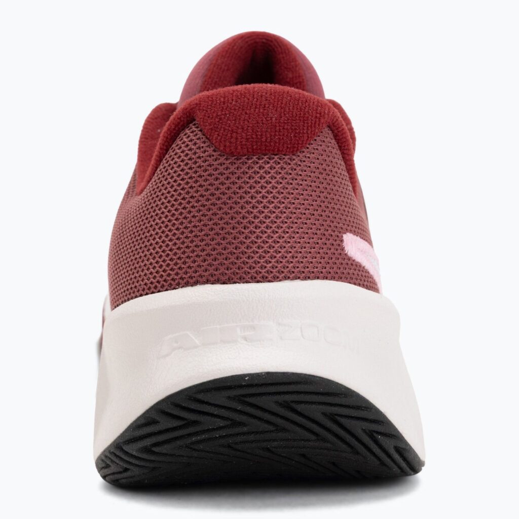 Женские теннисные кроссовки Nike GP Challenge Pro team red/vast grey/black/white