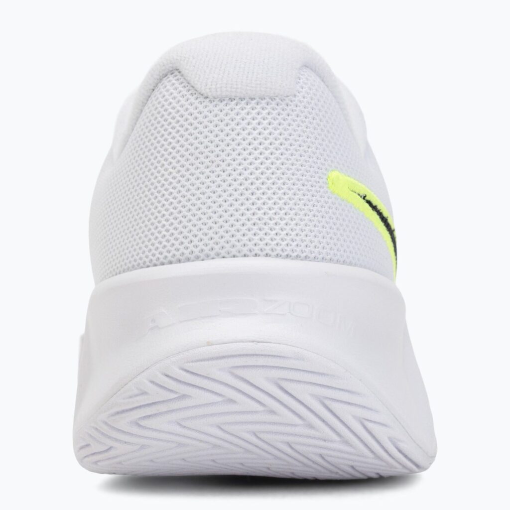 Теннисные кроссовки Nike GP Challenge Pro white/pure platinum/volt/black