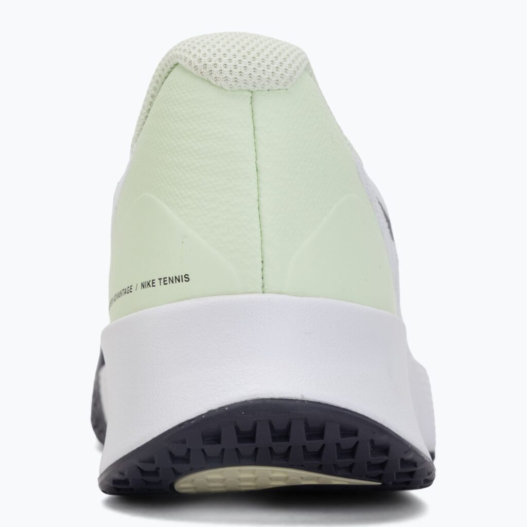 Теннисные кроссовки Nike Vapor Lite 3 white/volt tint/dark raisin