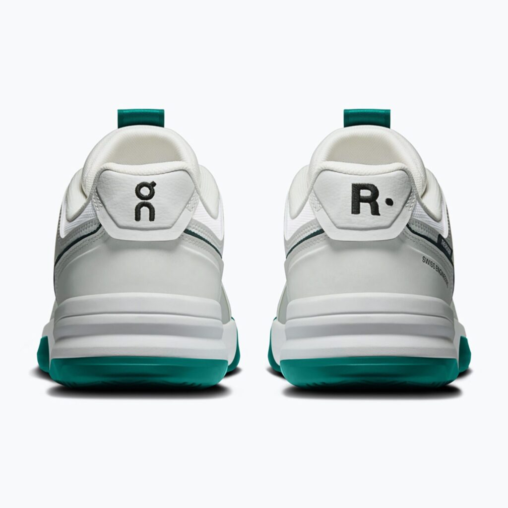 Теннисные кроссовки On The Roger Clubhouse Pro 2 white/neem