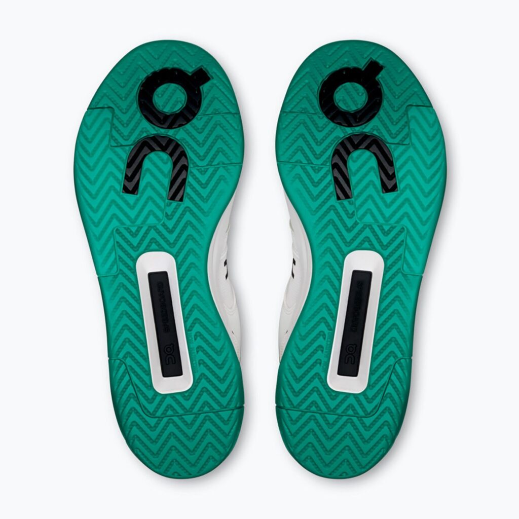 Теннисные кроссовки On The Roger Clubhouse Pro 2 white/neem