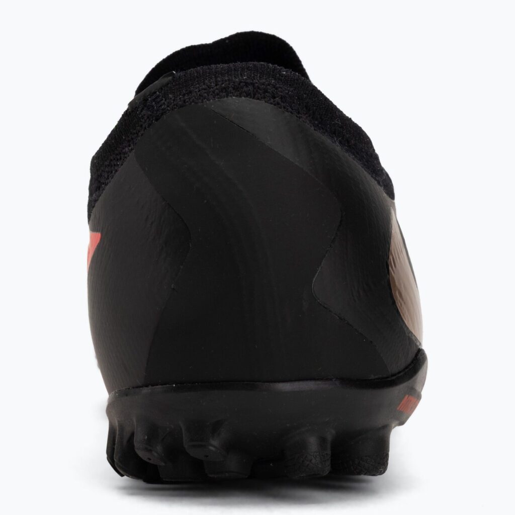 Футбольные бутсы Nike Phantom 6 Low Pro bright crimson/black/blur