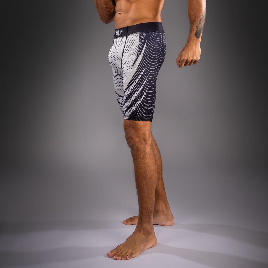 Шорты Venum Galactic 3.0 Vale Tudo - Off-White/Black