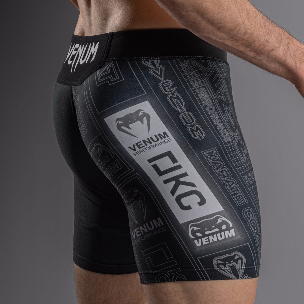 Шорты Karate Combat by Venum Vale Tudo - Black/Grey