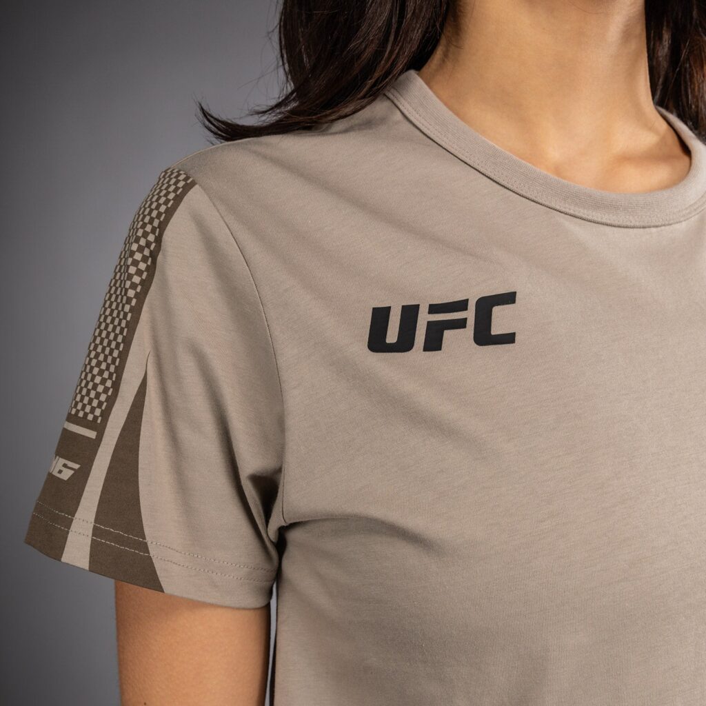 Шорты Venum UFC Unity by Venum Authentic Fight Week Women's Sleeve T-Shirt - Sand