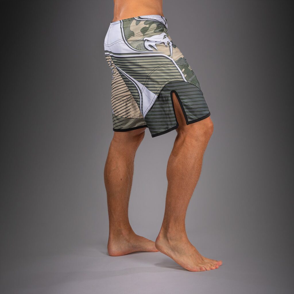 Шорты Venum Camo Hero Fight - Khaki/ Off-White