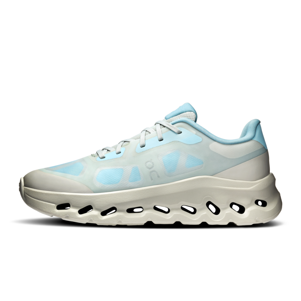 On Кроссовки The Cloudtilt Remix: Women's All-Day Comfort