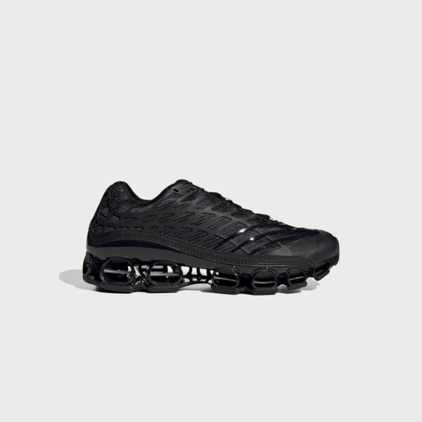 Кроссовки adidas Megaride F50 - Core Black / Iron Metallic