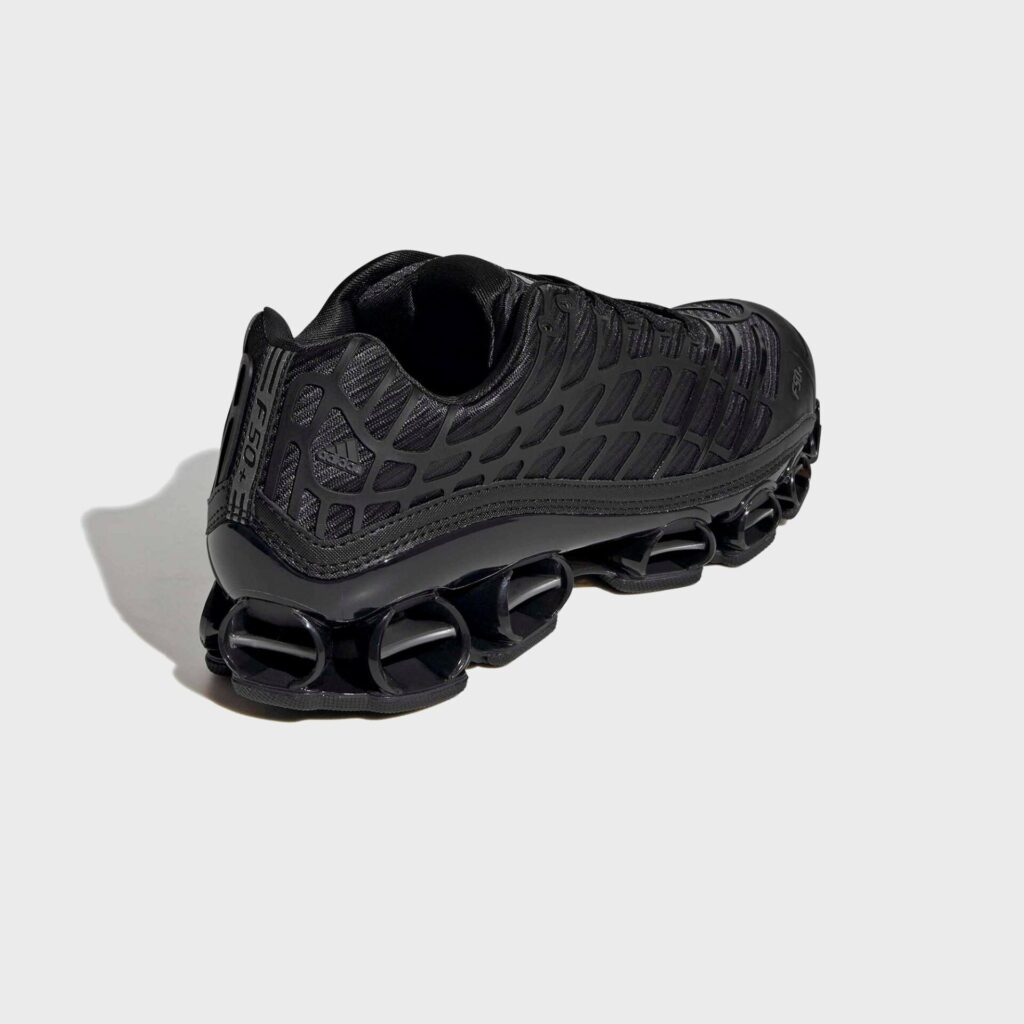 Кроссовки adidas Megaride F50 - Core Black / Iron Metallic