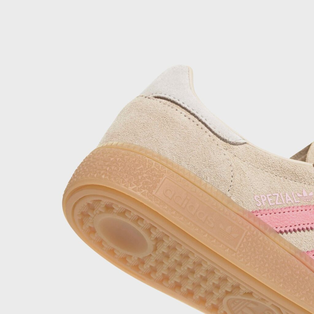 Кроссовки adidas WMNS Handball Spezial - Crystal Linen / Pink Spark / Wonder White