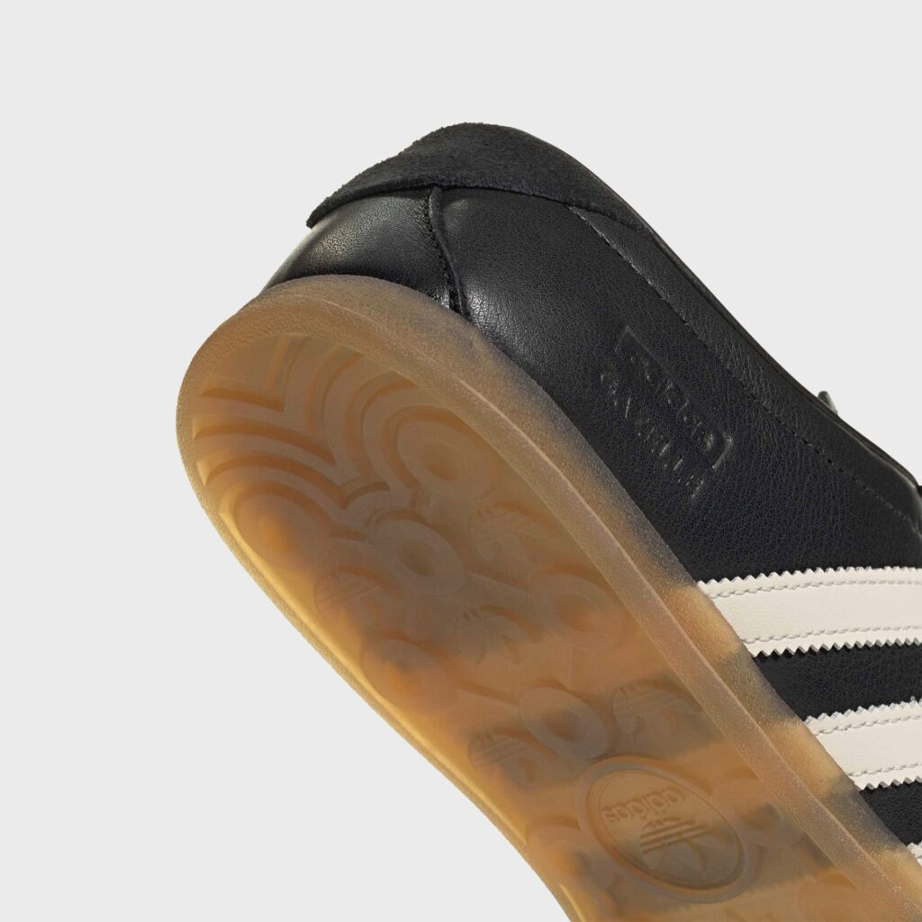Кроссовки adidas WMNS Gazelle LO PRO - Core Black / Chalk White / Gum