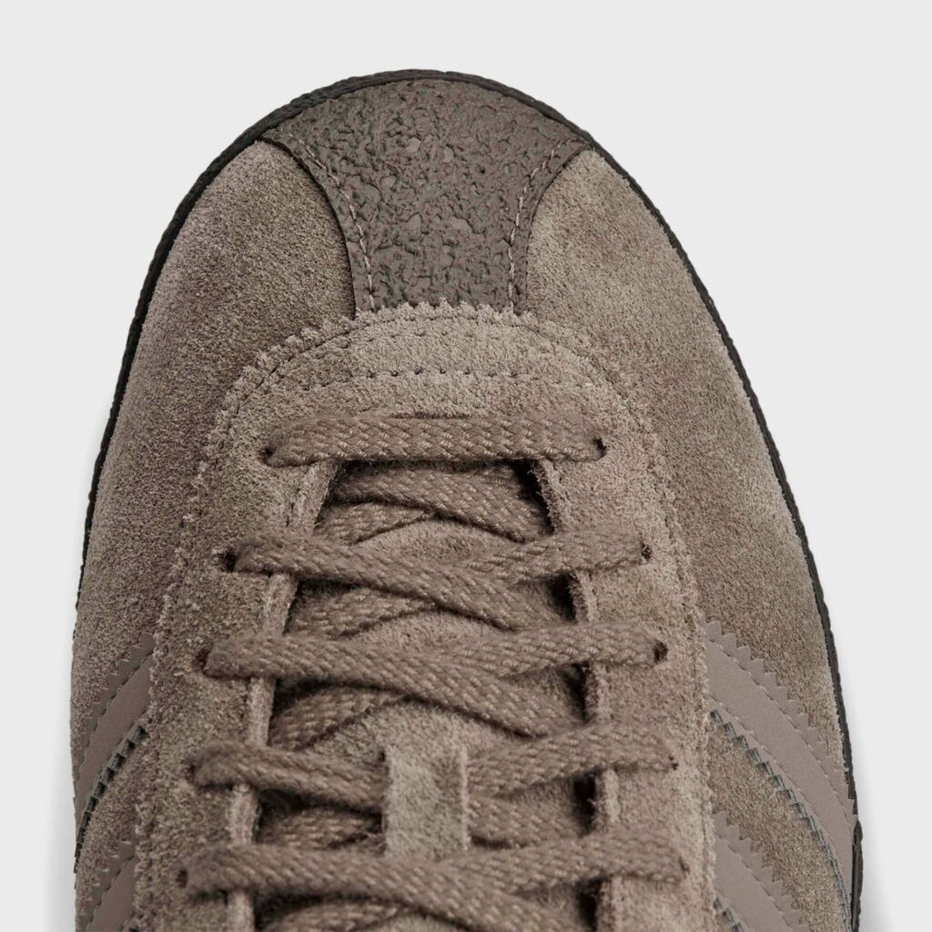 Кроссовки adidas Mendacino II SPZL - Blanch Brown / Shadow Red