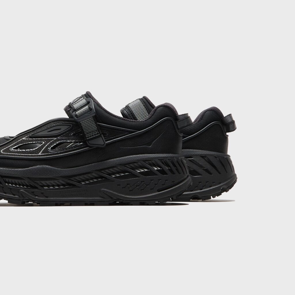 Кроссовки HOKA One One Stinson Breeze - Black / Carbon Black