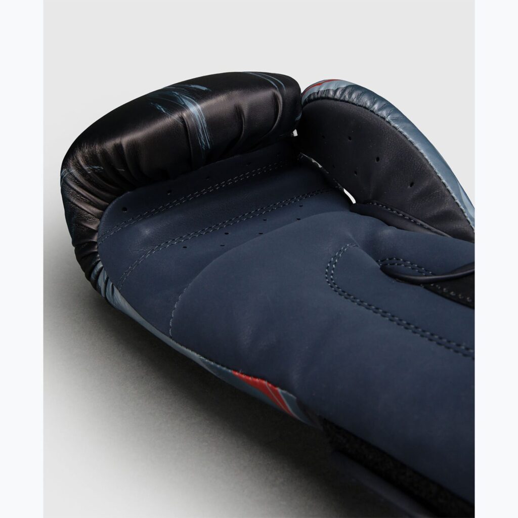 Боксёрские перчатки Venum Demon Boxing black/grey