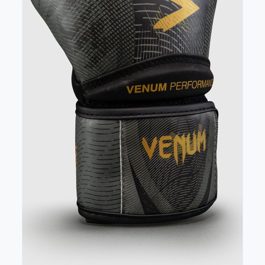 Боксёрские перчатки Venum Galactic 3.0 Boxing black/gold