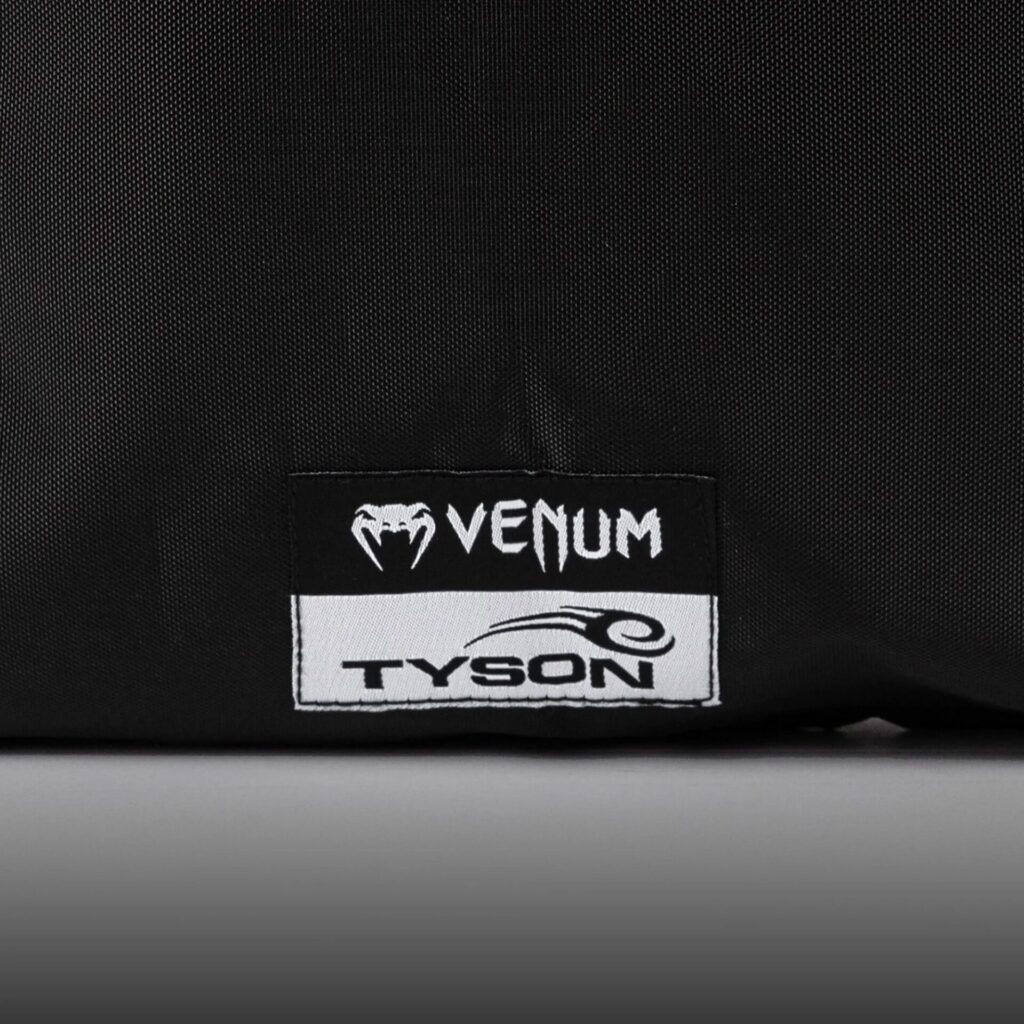 Боксёрские перчатки Venum Mike Tyson Replica Boxing