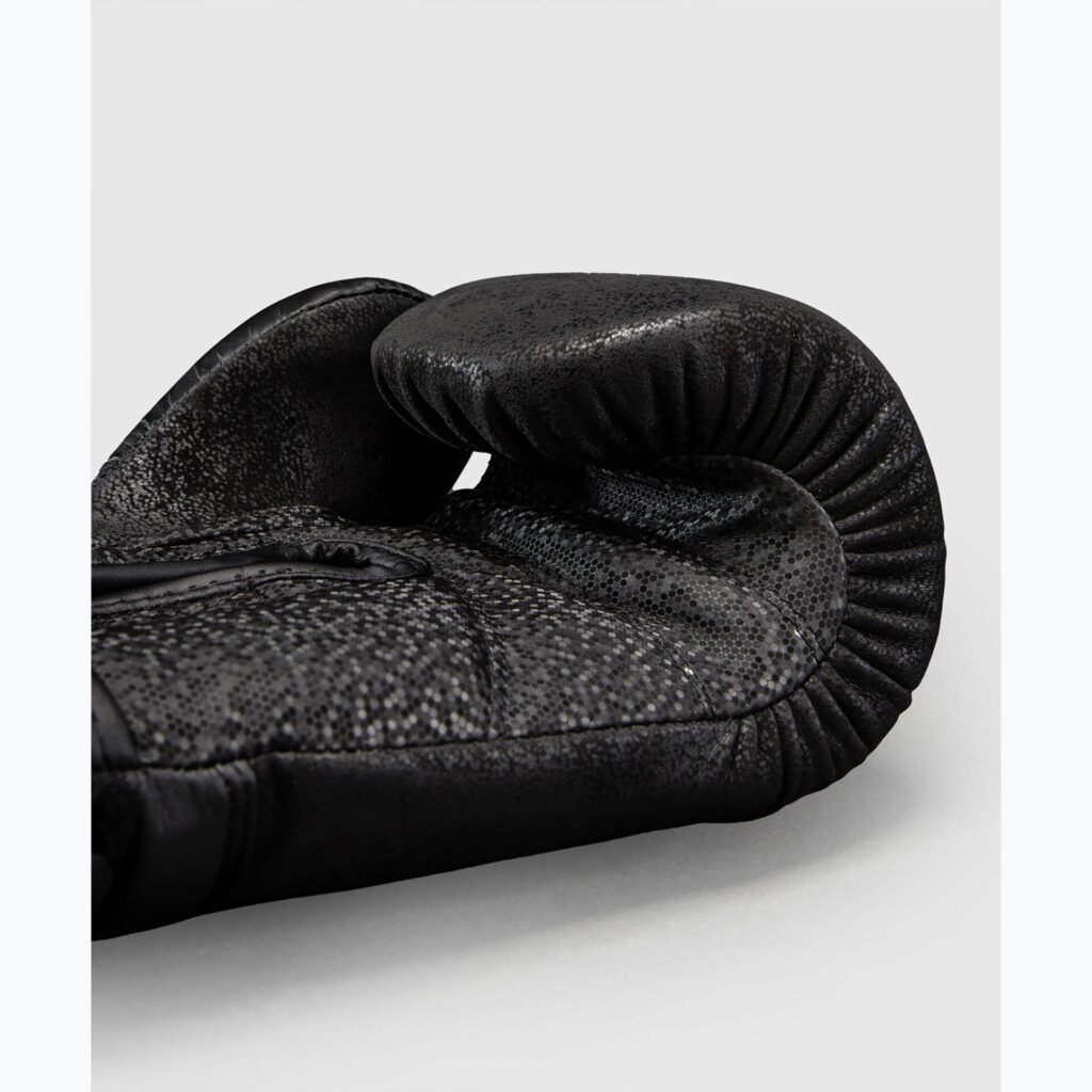 Боксёрские перчатки Venum Stone 2.0 Boxing black