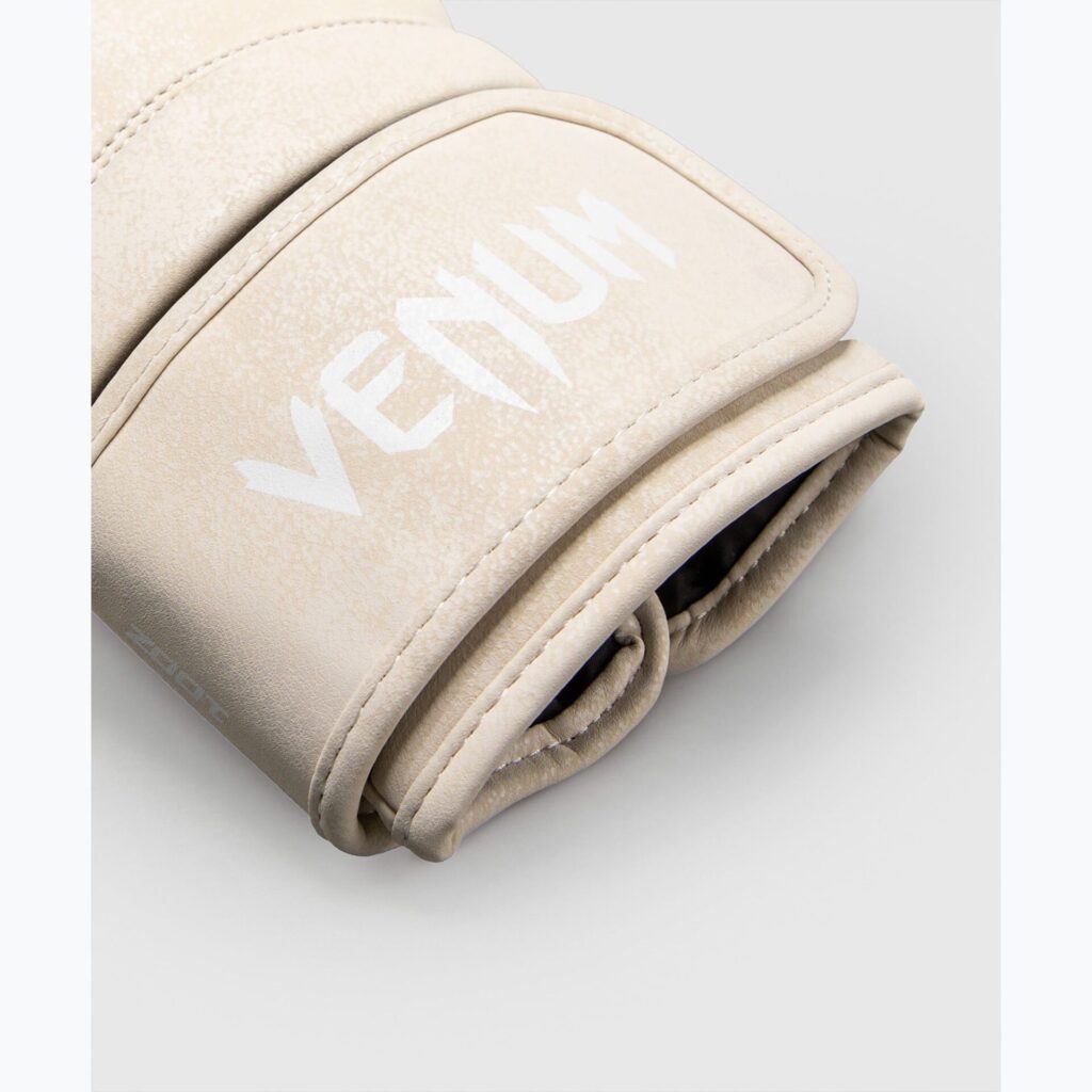 Боксёрские перчатки Venum Stone 2.0 Boxing sand