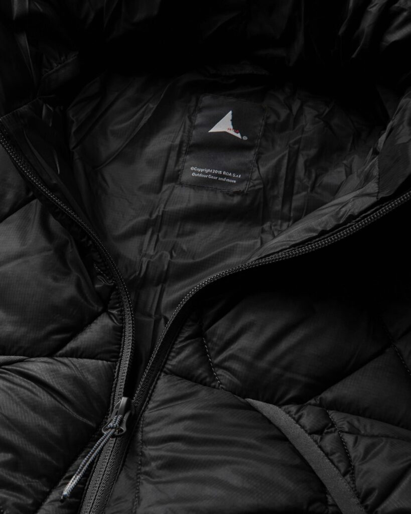 ROA Куртка Nuna 800 Fill Power Hooded Down Black