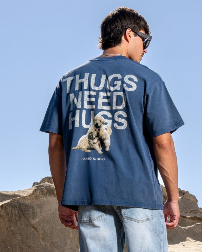 Футболка Thugs Need Hugs OG