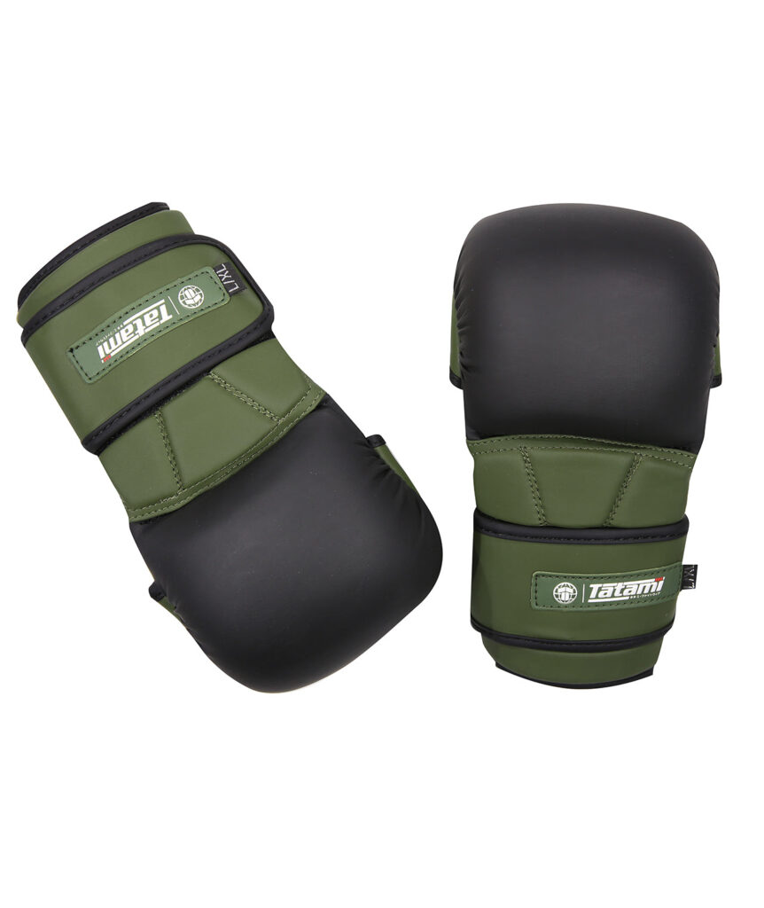 Перчатки Strike 6oz MMA Sparring s