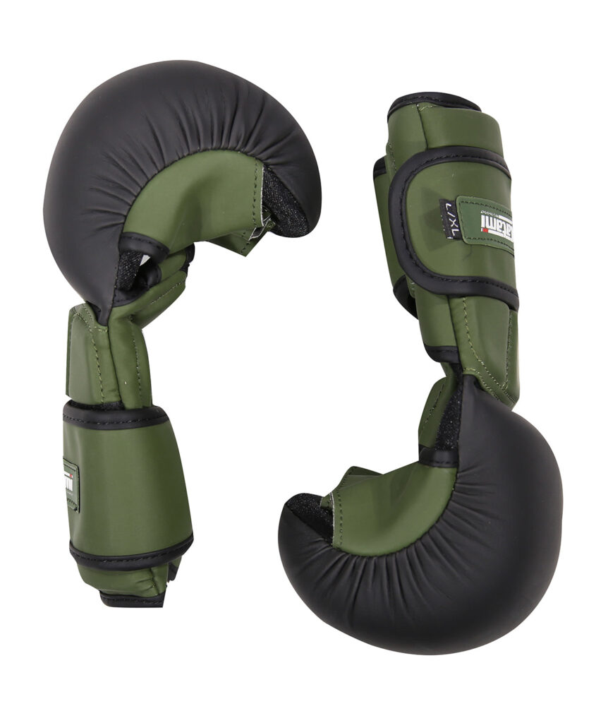 Перчатки Strike 6oz MMA Sparring s