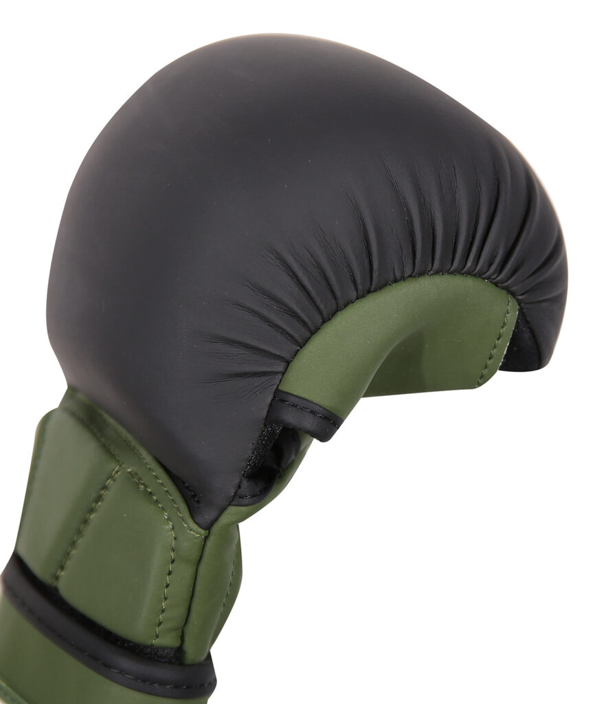 Перчатки Strike 6oz MMA Sparring s