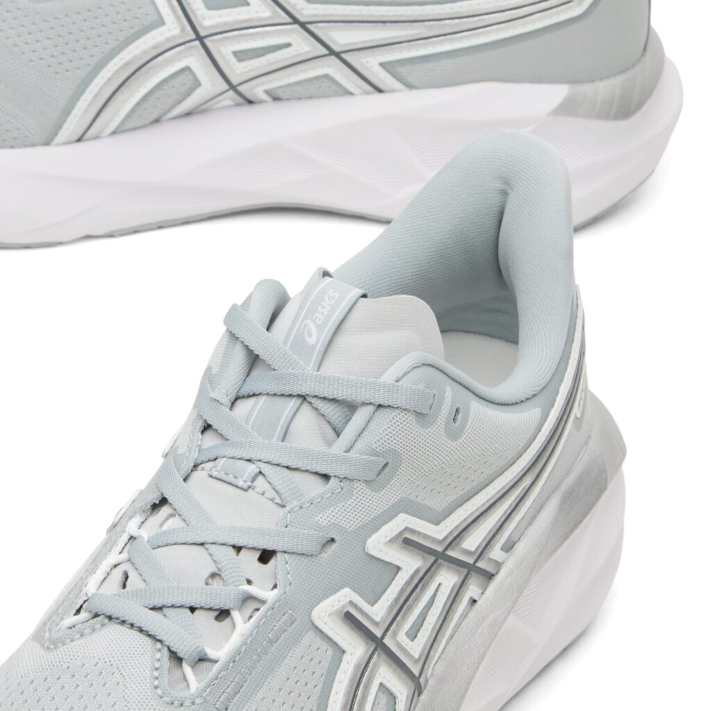 Кроссовки Asics Novablast 5 Atc
